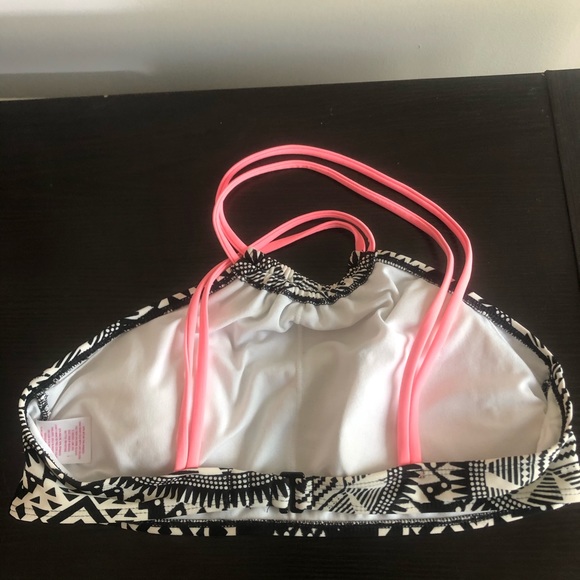 Xhiliration Geometric Print Halter Swim Top - Picture 11 of 12